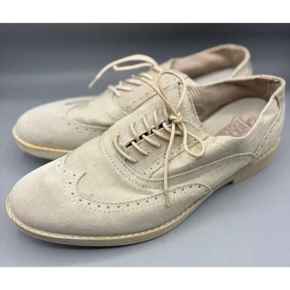 Hey Dude | Shoes | Hey Dude Mens Vinci Wingtip Beige Lace Up  display picture 2